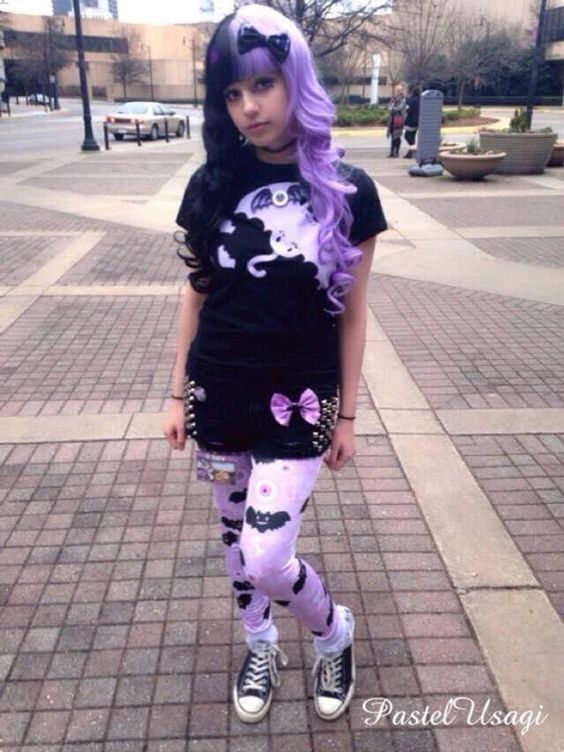 Steps to Nail the Pastel Goth Look: The Pastel Goth Guide 79 Pastel Goth