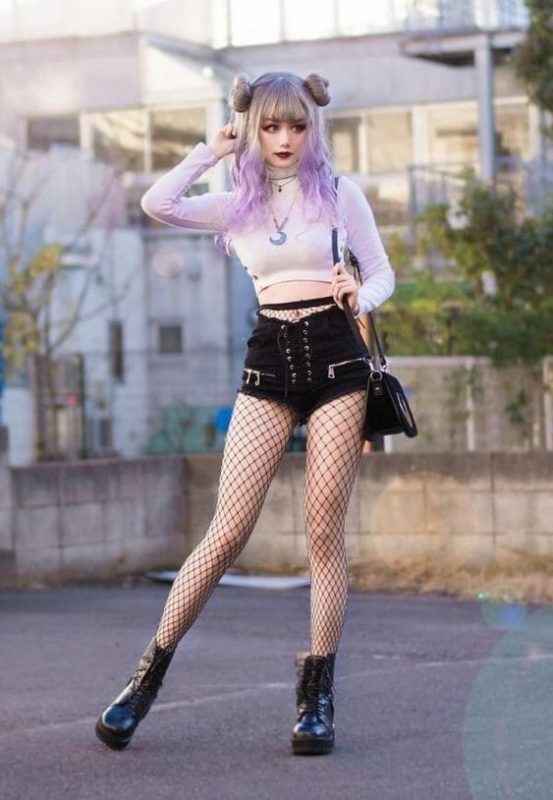 Steps to Nail the Pastel Goth Look: The Pastel Goth Guide 5 Pastel Goth