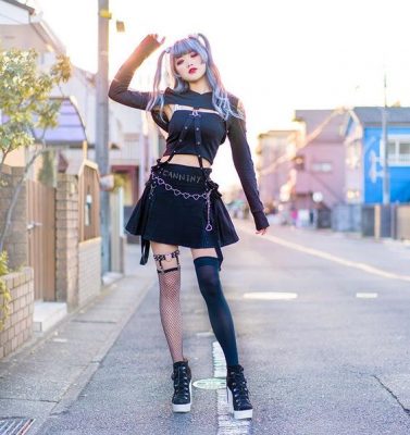 Steps to Nail the Pastel Goth Look: The Pastel Goth Guide 45 Pastel Goth