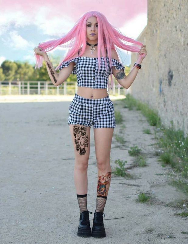 Steps to Nail the Pastel Goth Look: The Pastel Goth Guide 51 Pastel Goth