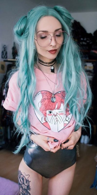 Steps to Nail the Pastel Goth Look: The Pastel Goth Guide 31 Pastel Goth